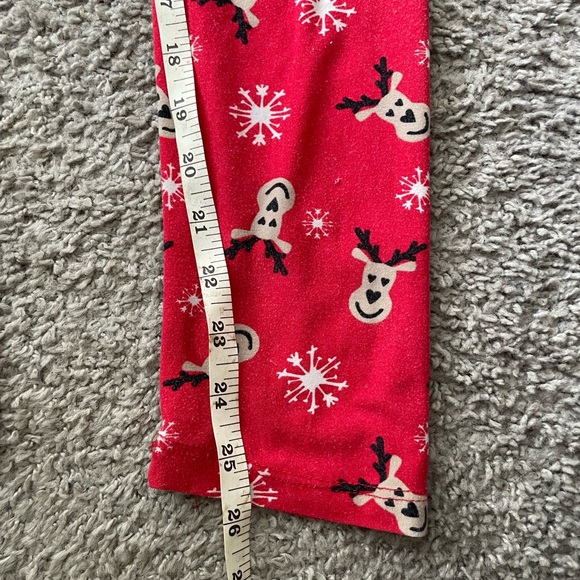 FREE WITH PURCHASE Women’s Christmas Reindeer Leggings - Picture 7 of 8